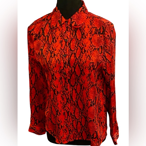 NWOT Red and Black Animal Print Satin Long Sleeve Button Up Blouse Size Small - Picture 3 of 4